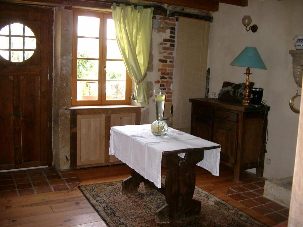 Bed and Breakfast Le Trot'In Chair Martigny-le-Comte Номер фото